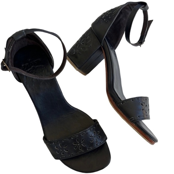 EUC ELF Leather Heeled Whipstitch Sandals Black Size 7.5 - Picture 2 of 10